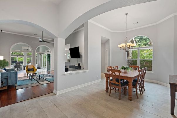 Chandelier, Dining room, Interior, Living room, Piano, Wood Texture Flooring