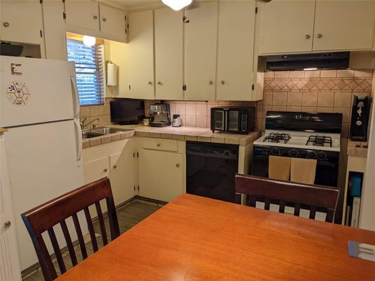 Interior, Kitchen, Tile Countertops