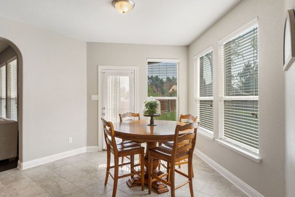 Dining room, Interior