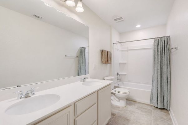Bathroom, Dual Sink Vanities, Interior, Recessed Lighting