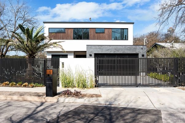Attached, Exterior, Facade, Modern
