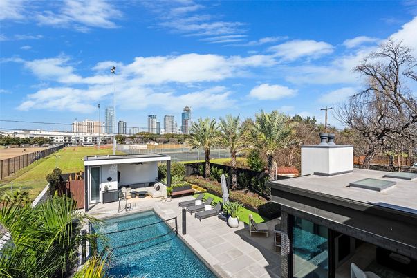 Exterior, Pool, Other
