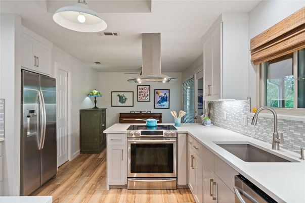 Interior, Kitchen, Stainless Steel Appliances, Wood Texture Flooring