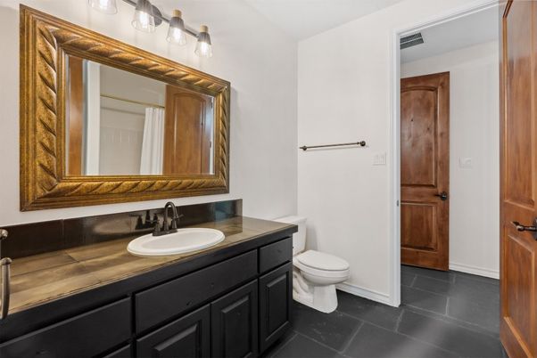 Bathroom, Interior, Tile Countertops