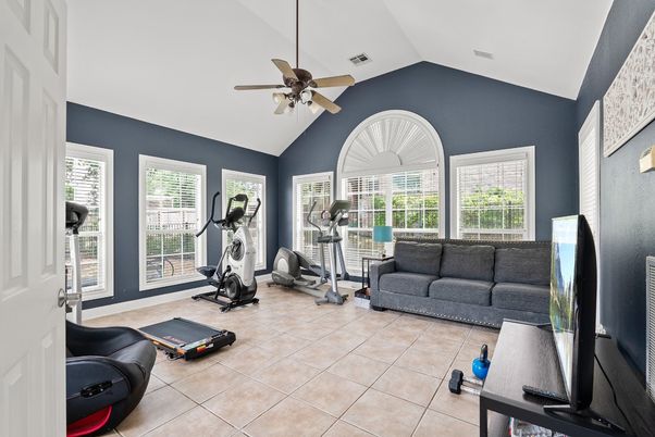 Fitness Equipment, Interior, Living room