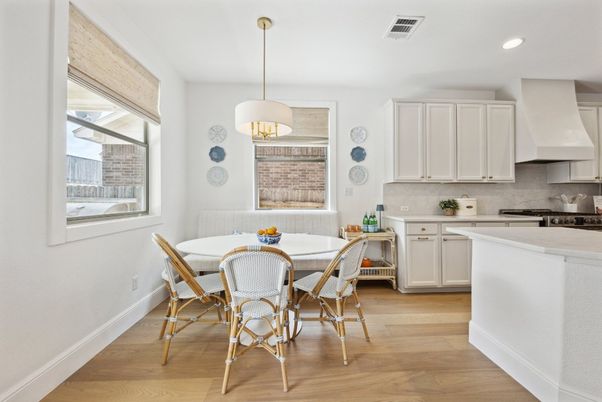 Dining room, Interior, Kitchen, Pendant Lights, Recessed Lighting, Wood Texture Flooring