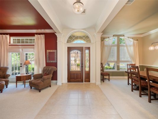 Dining room, Interior