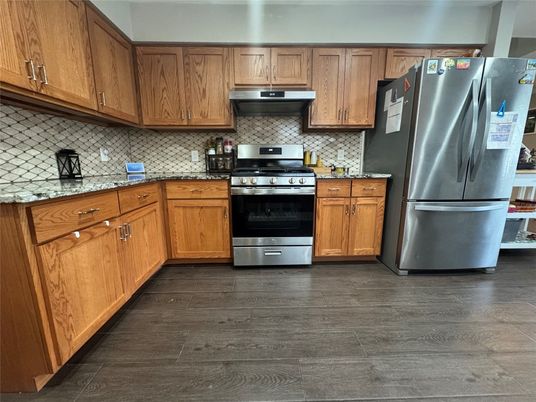 Interior, Kitchen, Stainless Steel Appliances, Wood Texture Flooring