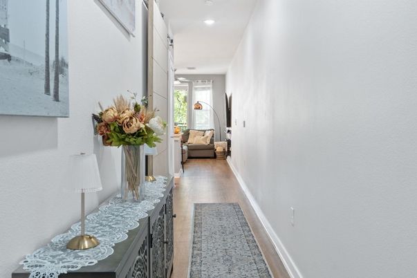 Interior, Recessed Lighting, Wood Texture Flooring