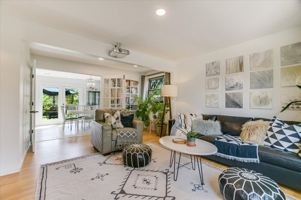 Chandelier, Dining room, Interior, Living room, Recessed Lighting, Wood Texture Flooring