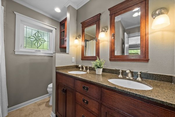 Bathroom, Dual Sink Vanities, Interior, Recessed Lighting