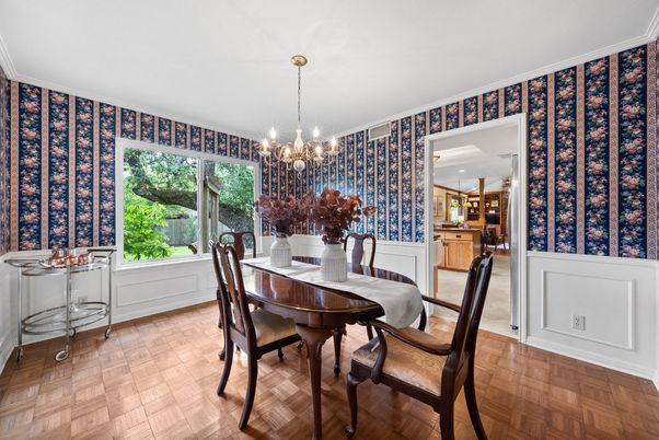 Chandelier, Dining room, Interior, Wood Texture Flooring