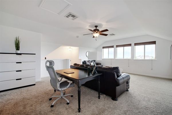 Home Office, Interior
