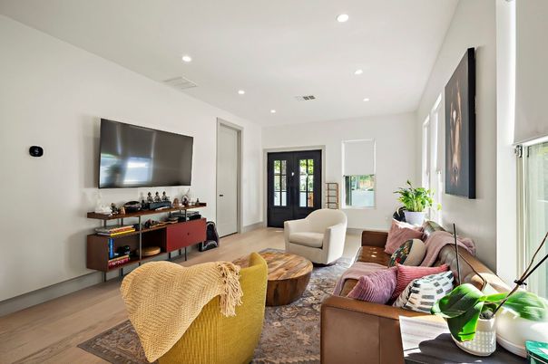 Interior, Living room, Recessed Lighting, Wood Texture Flooring