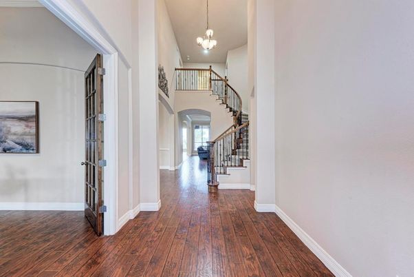 Interior, Pendant Lights, Wood Texture Flooring