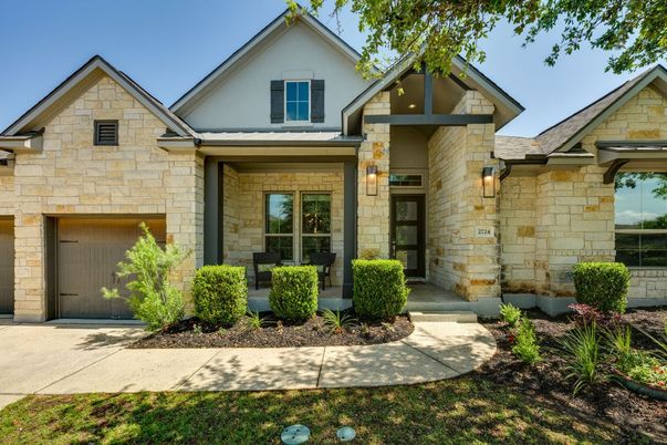 Attached, Exterior, Facade, Brick Traditional