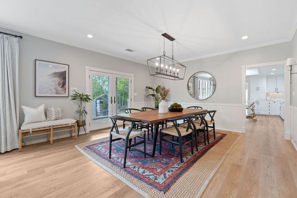 Chandelier, Dining room, Interior, Pendant Lights, Recessed Lighting, Wood Texture Flooring
