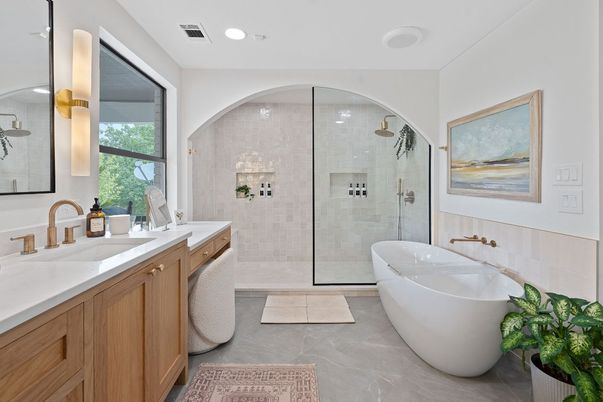 Bathroom, Dual Sink Vanities, Free Standing Baths, Glass Shower, Interior, Recessed Lighting