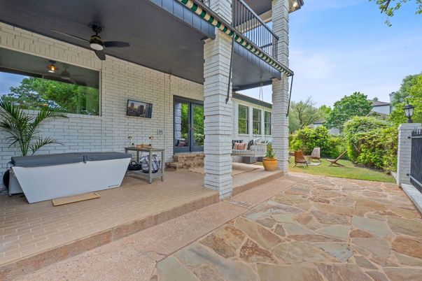 Exterior, Hot Tub