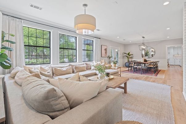 Chandelier, Dining room, Interior, Living room, Pendant Lights, Recessed Lighting, Wood Texture Flooring