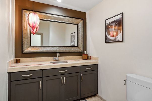 Bathroom, Interior, Recessed Lighting
