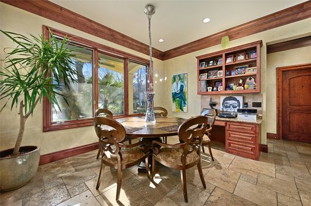 Dining room, Interior, Pendant Lights, Recessed Lighting