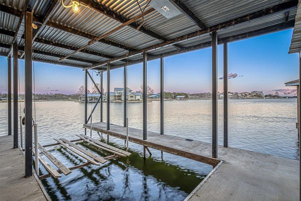 Exterior, Water