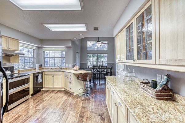 Dining room, Interior, Kitchen, Recessed Lighting, Wood Texture Flooring