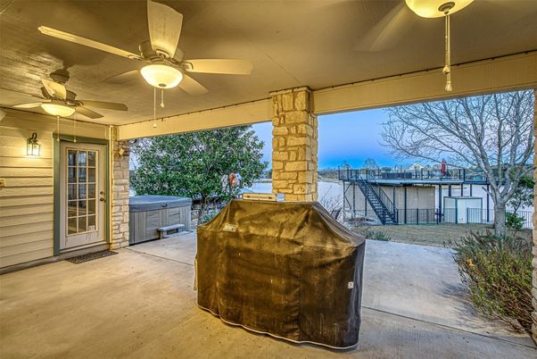 Exterior, Hot Tub