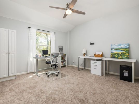 Home Office, Interior