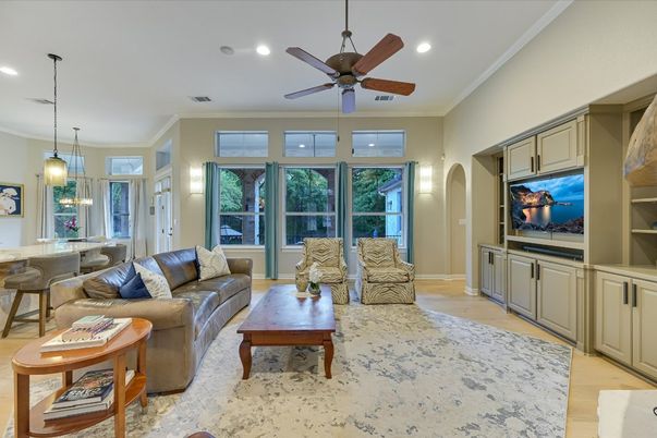 Dining room, Interior, Living room, Pendant Lights, Recessed Lighting, Wood Texture Flooring