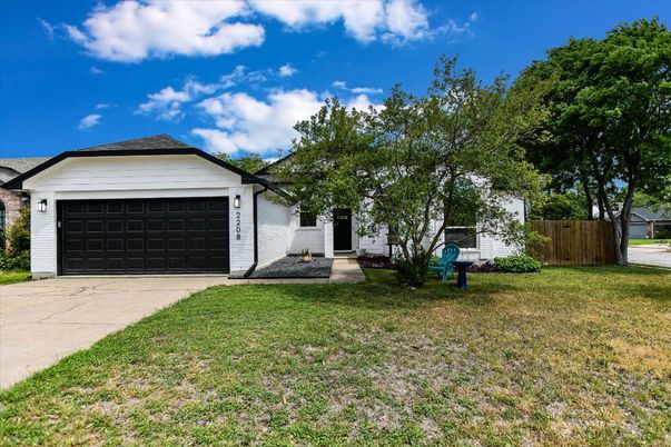 Backyard, Detached Garage, Exterior