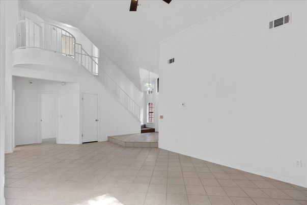 Chandelier, Empty room, Interior