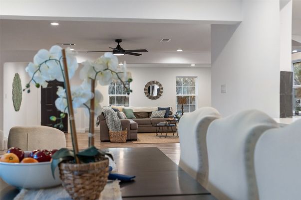 Interior, Living room, Recessed Lighting, Wood Texture Flooring