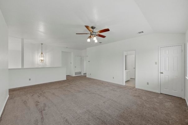 Empty room, Interior, Pendant Lights