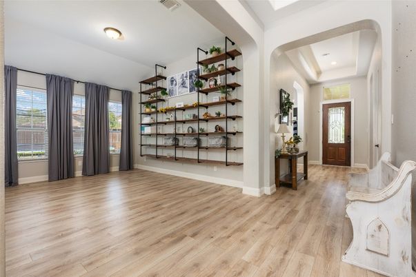 Interior, Recessed Lighting, Wood Texture Flooring