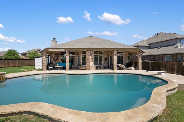 Exterior, Pool