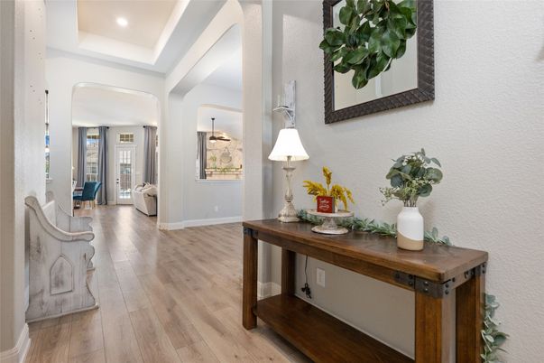 Interior, Recessed Lighting, Wood Texture Flooring