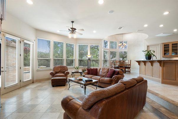 Dining room, Interior, Living room, Recessed Lighting