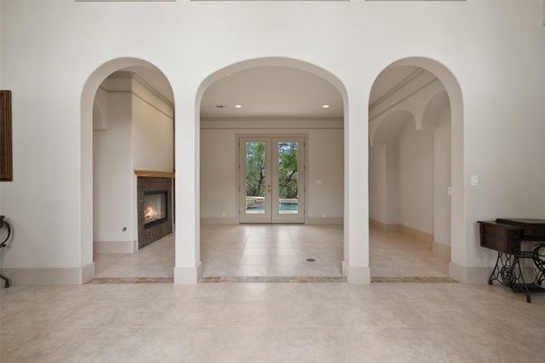 Fireplace, Interior, Recessed Lighting