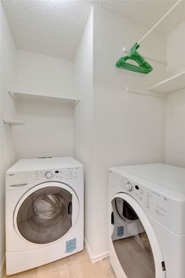 Interior, Utility Closets, Washer, Wood Texture Flooring