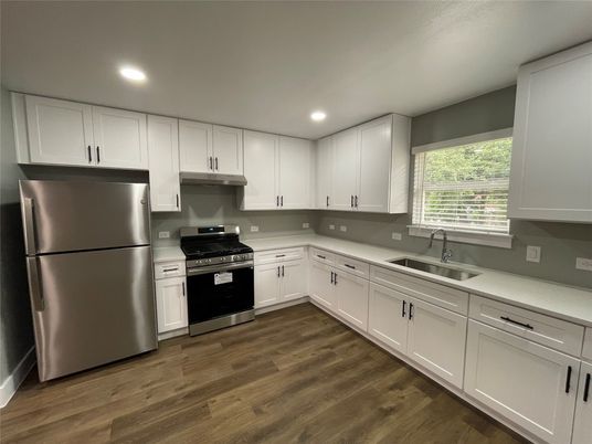 Interior, Kitchen, Recessed Lighting, Wood Texture Flooring