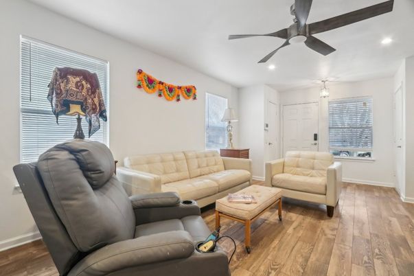 Interior, Living room, Recessed Lighting, Wood Texture Flooring