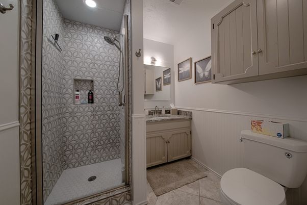 Bathroom, Interior, Recessed Lighting