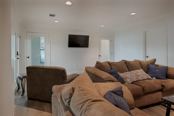 Interior, Living room, Recessed Lighting, Wood Texture Flooring