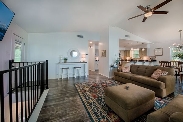 Dining room, Interior, Kitchen, Living room, Pendant Lights, Recessed Lighting, Wood Texture Flooring