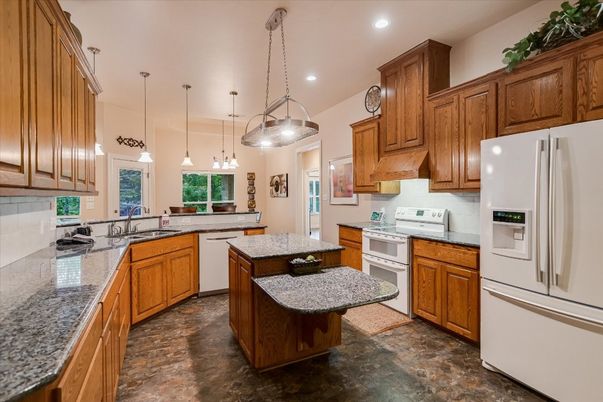 Interior, Kitchen, Pendant Lights, Recessed Lighting, Stainless Steel Appliances
