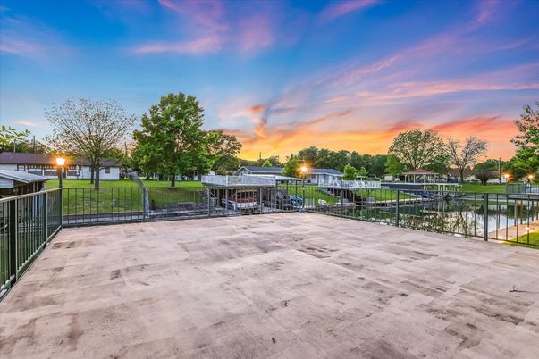 Backyard, Exterior, Water