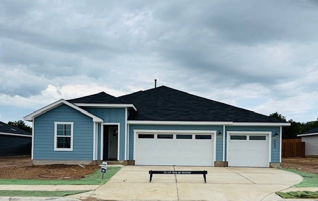 Attached, Exterior, Facade, Ranch