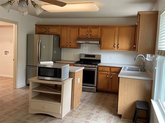 Interior, Kitchen, Stainless Steel Appliances